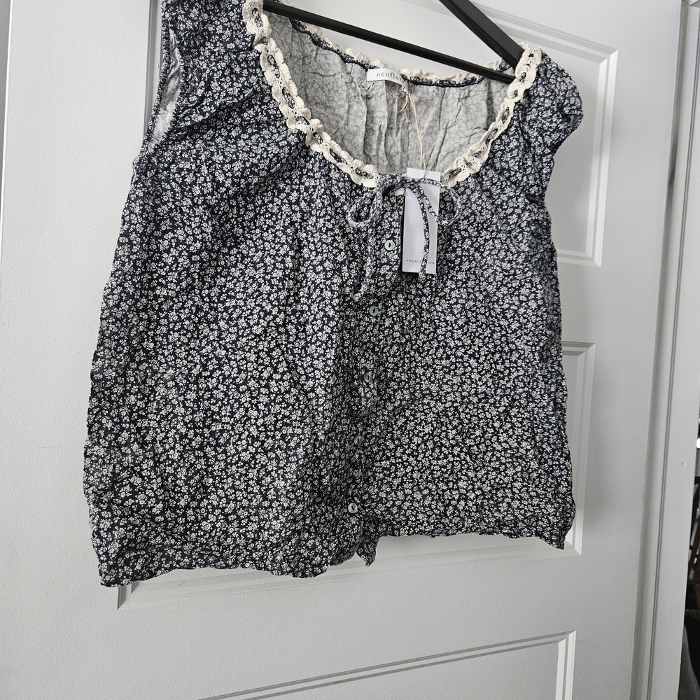 Neuflora Shelby Blouse L